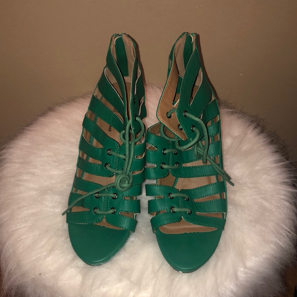 Like new Michael Antonio